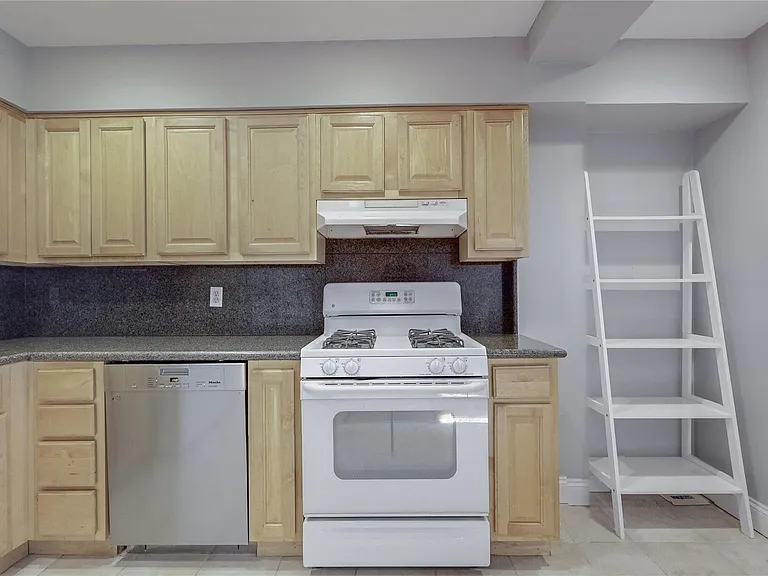 83-71 116th St #7B — Photo 6