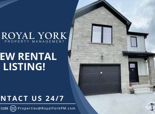 40 Bastien St #12, Cambridge, ON N1T0E8