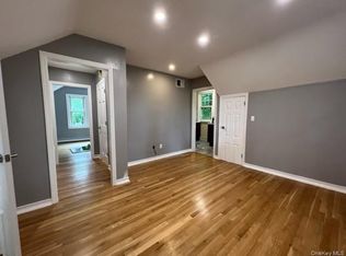 1158 Carlls Straight Path, Dix Hills, NY 11746