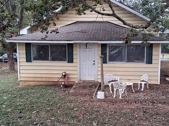 3rd image of 118 High St