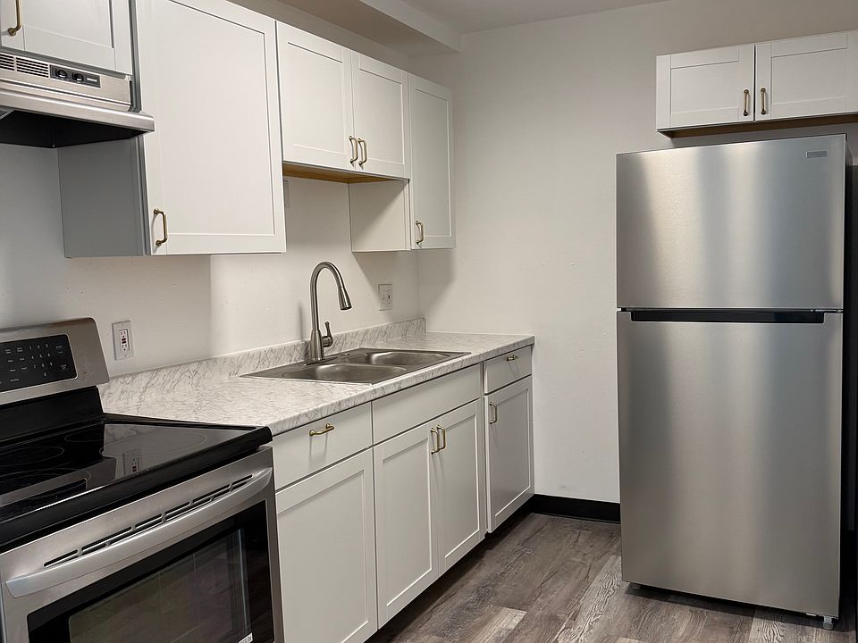 1st image of 1633 Gaylord Ave APT 8