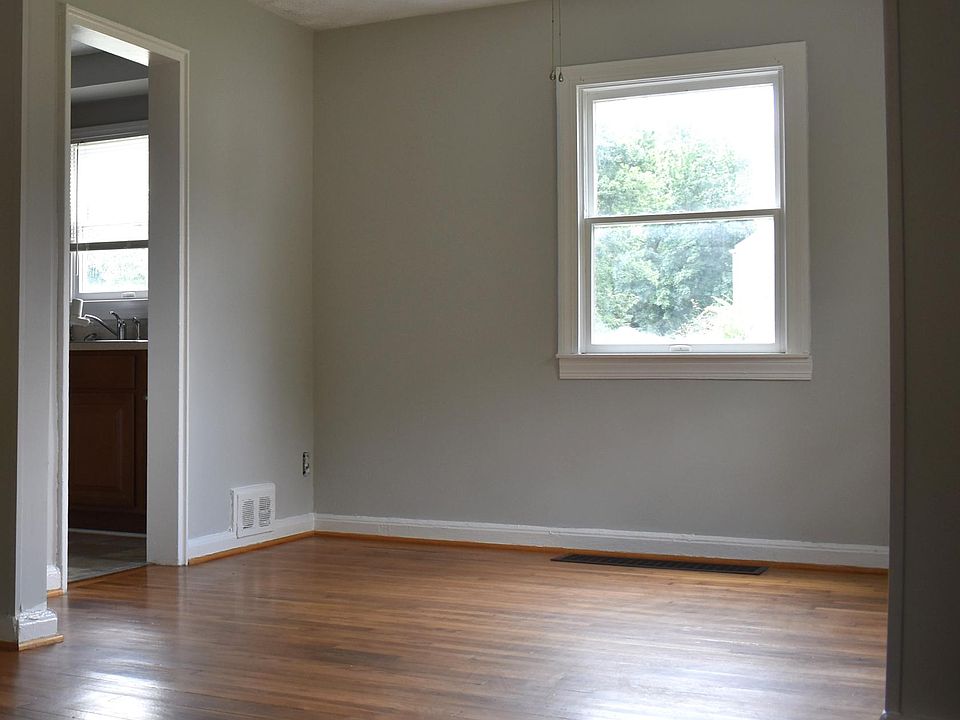 1st image of 46626 Midway Dr