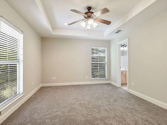 4th image of 68301 Piney Woods Ln