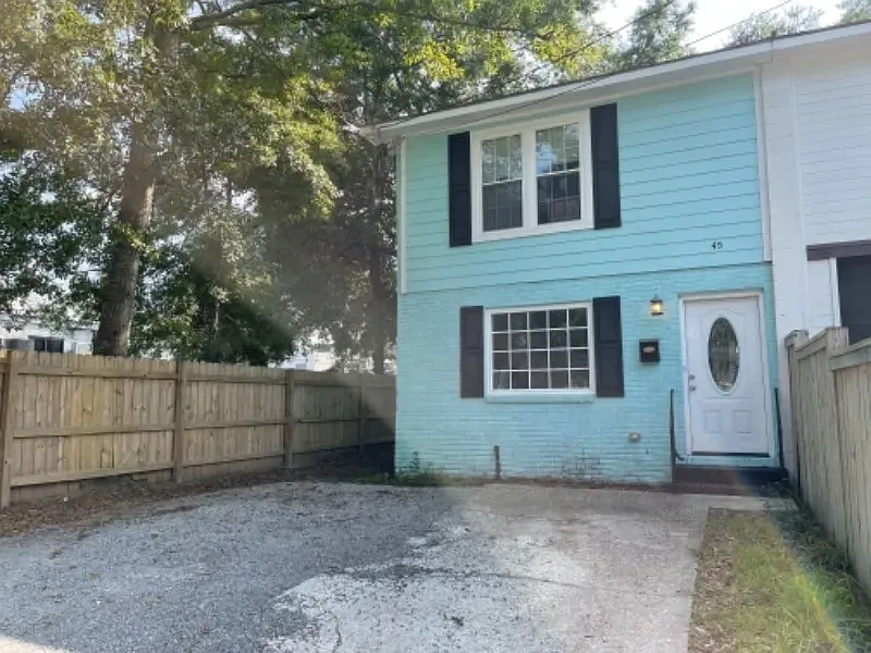 3 bed, 1188 sqft, $2,950 — Photo 4