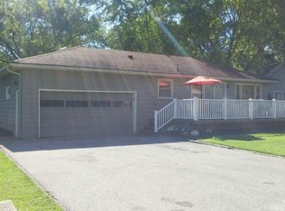 17481 Lynfield Rd, Lake Milton, OH 44429