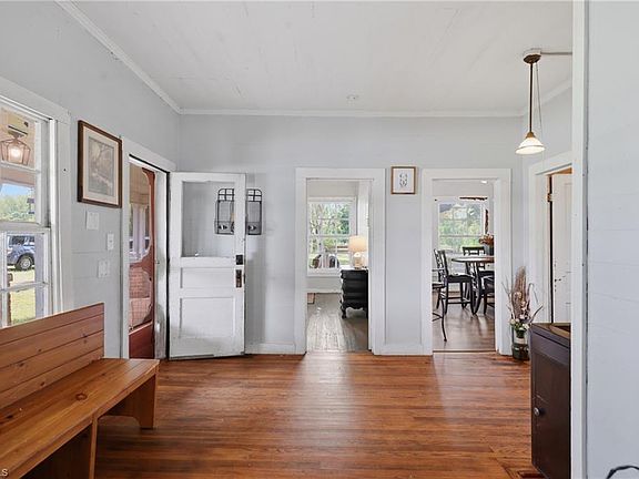 14th image of 985 Traphill Rd
