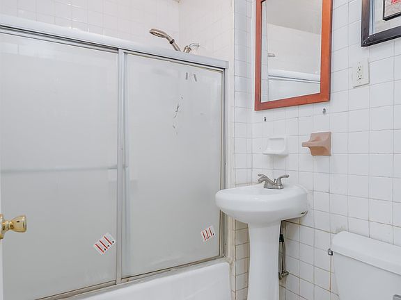 4th image of 2982 John F Kennedy Blvd #2