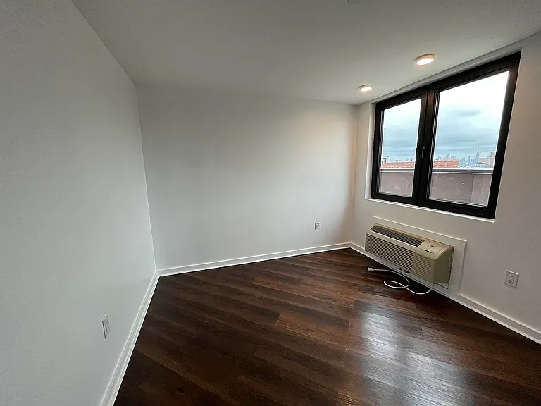 864 Willoughby Ave #4A — Photo 6
