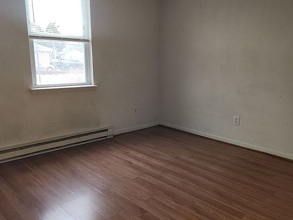 5th image of 4505 Cape Henry Ave APT 2