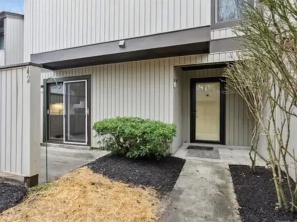 42 Spring E, Williamsburg, VA 23188