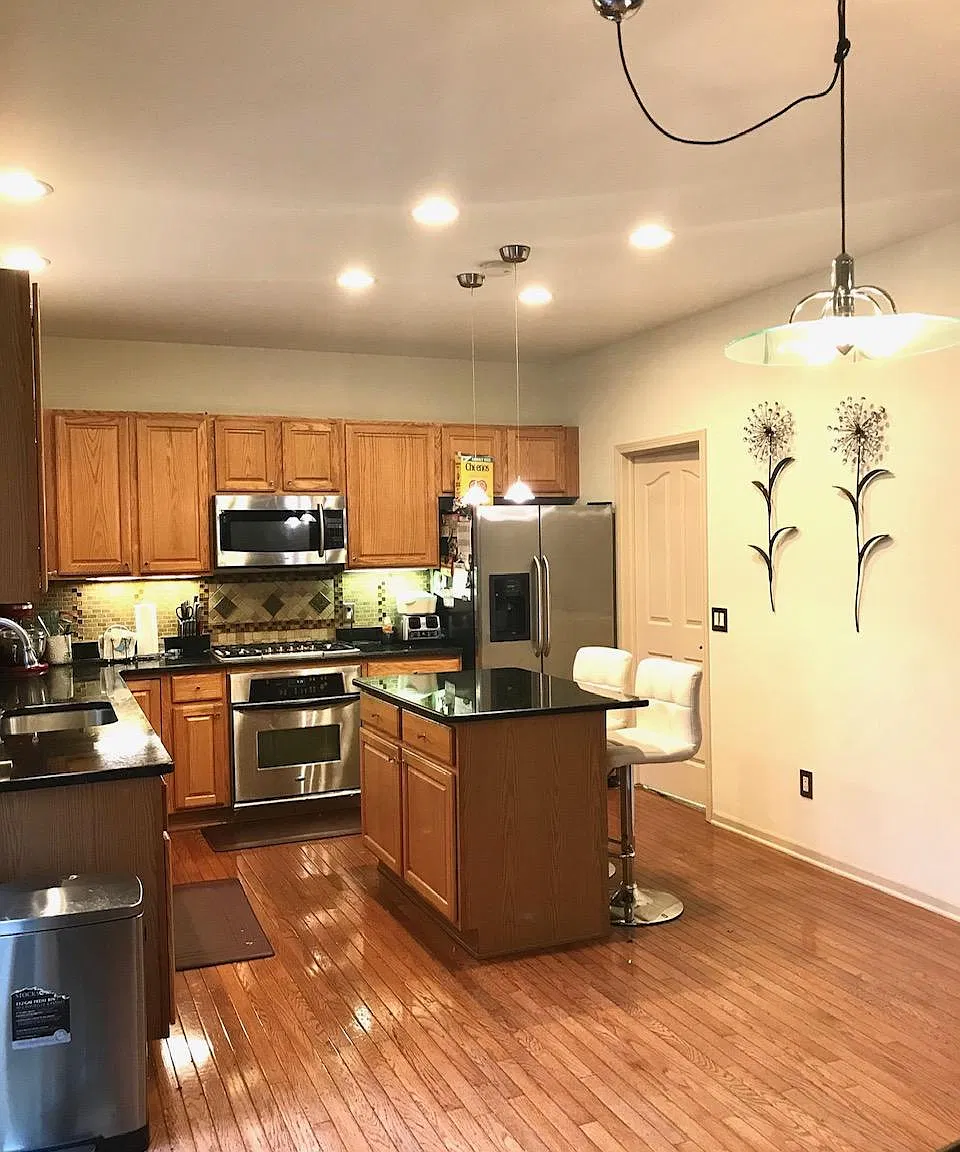 4 bed, 3.5 bath, 2678 sqft, $3,600 — Photo 3
