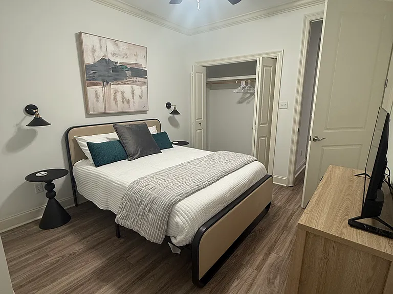 107 Rue Argenteuil Rd — Photo 8