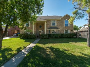 307 Primrose Ln, League City, TX 77573