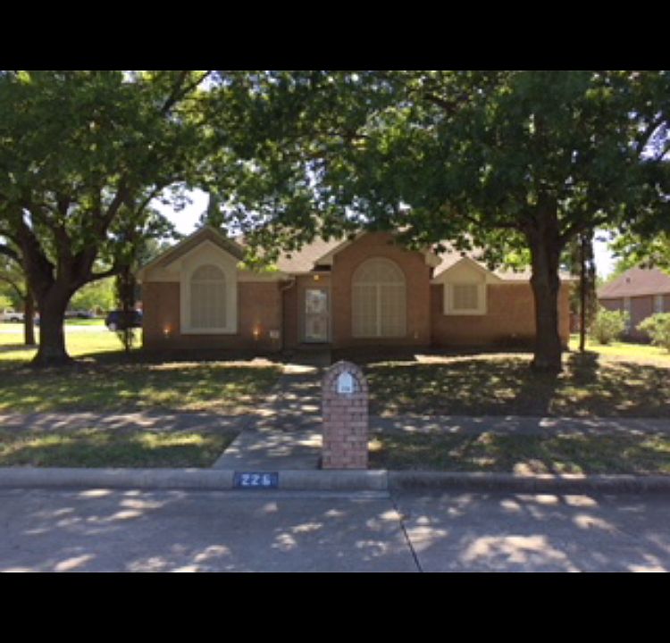1st image of 226 Diann St