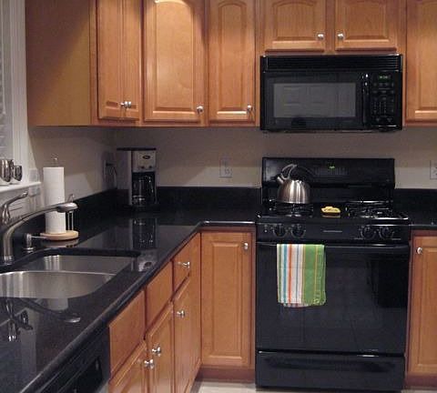 Kitchen - new granite!