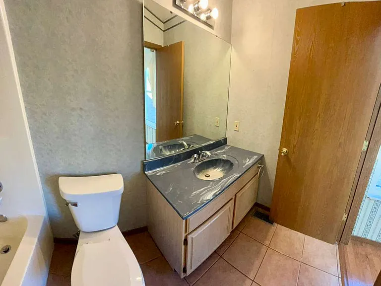 14312 Jamestown Bay Dr — Photo 18