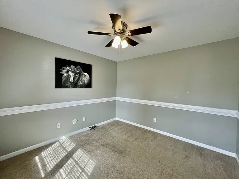 219 Bennington Dr — Photo 5