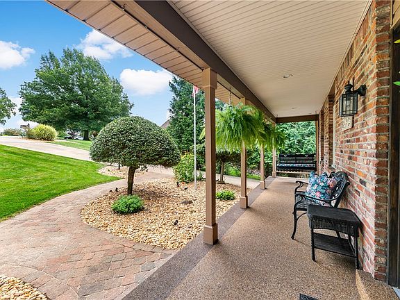 3rd image of 100 Springhouse Dr