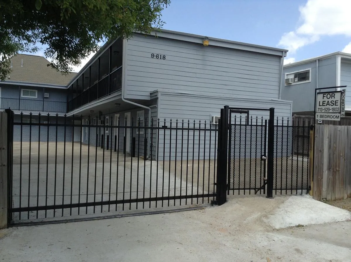 1 bed, 875 sqft, $925 — Photo 2
