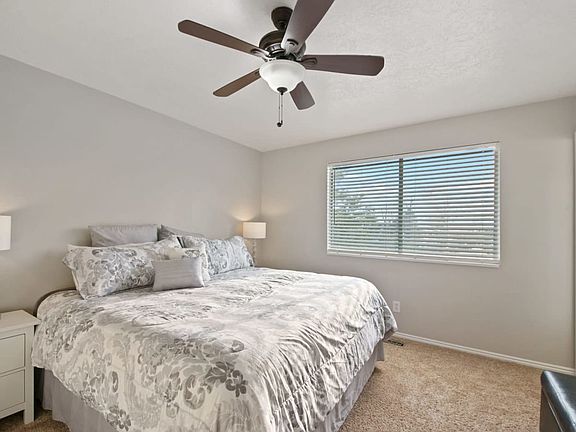 4th image of 2177 N Sunset Dr