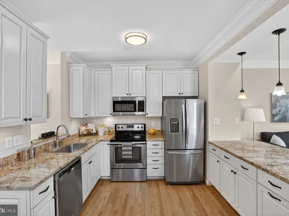 3292 Mount Vernon Ave, Alexandria, VA 22305