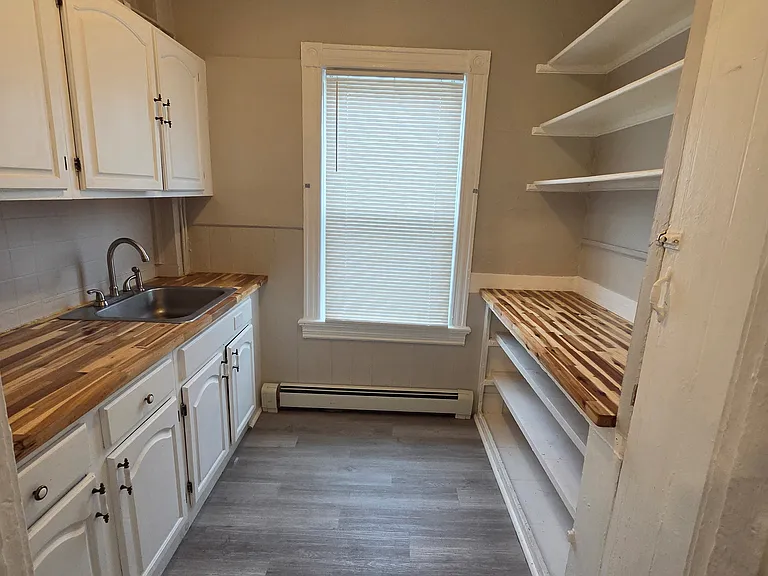 114 Jewett St #1 — Photo 4