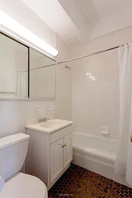 Rented by Town Residential | media 16