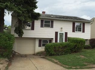 80 E Toulon Dr, Buffalo, NY 14227
