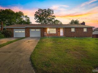 458 Cherry Dr, Sainte Genevieve, MO 63670