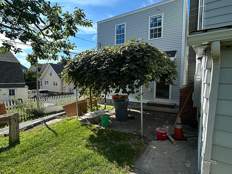 13 Frank St #B2 — Photo 2