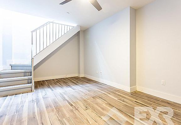 5th image of 302 Saint Nicholas Ave #C1