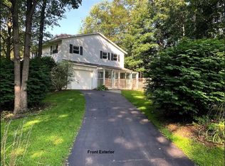 7B Cypress Point, Clifton Park, NY 12065