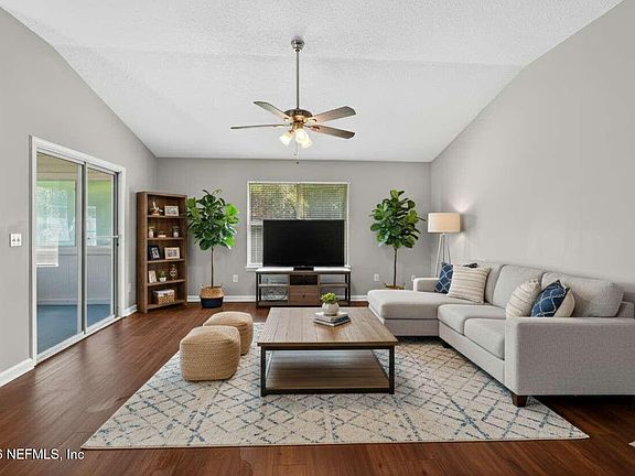 2nd image of 2765 GATEWOOD Court