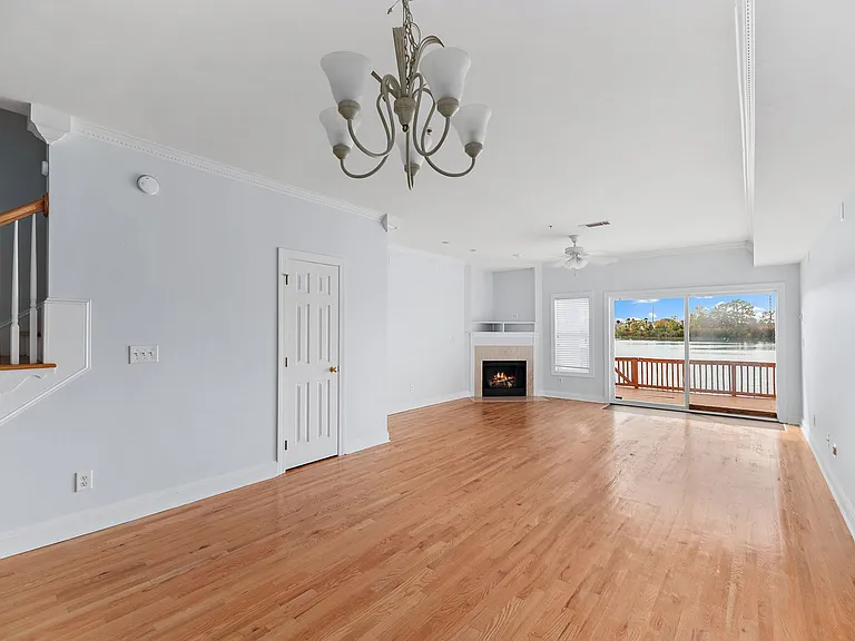 4945 Lake Palmetto Ln — Photo 9