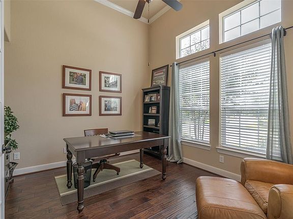 3rd image of 98 E Canyon Wren Cir