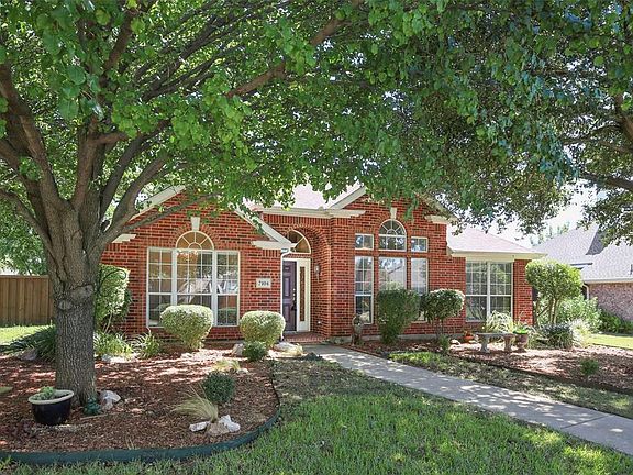 2nd image of 7104 Beechmont Ct