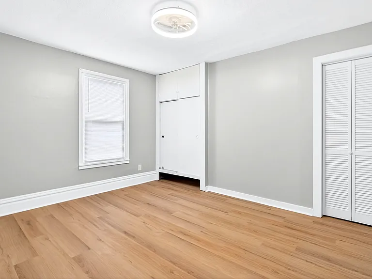 410 Kendall St — Photo 33
