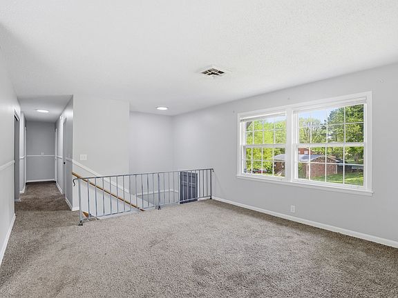5th image of 1286 Slayden Cir