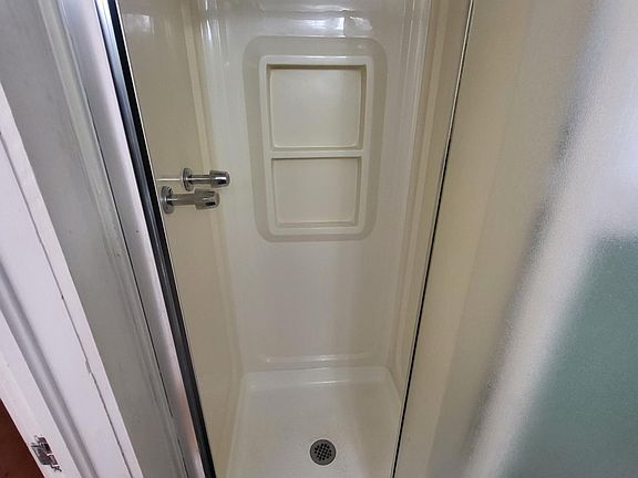 3rd image of 500 Vine St APT 4