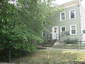 1st image of 225 S Swan St