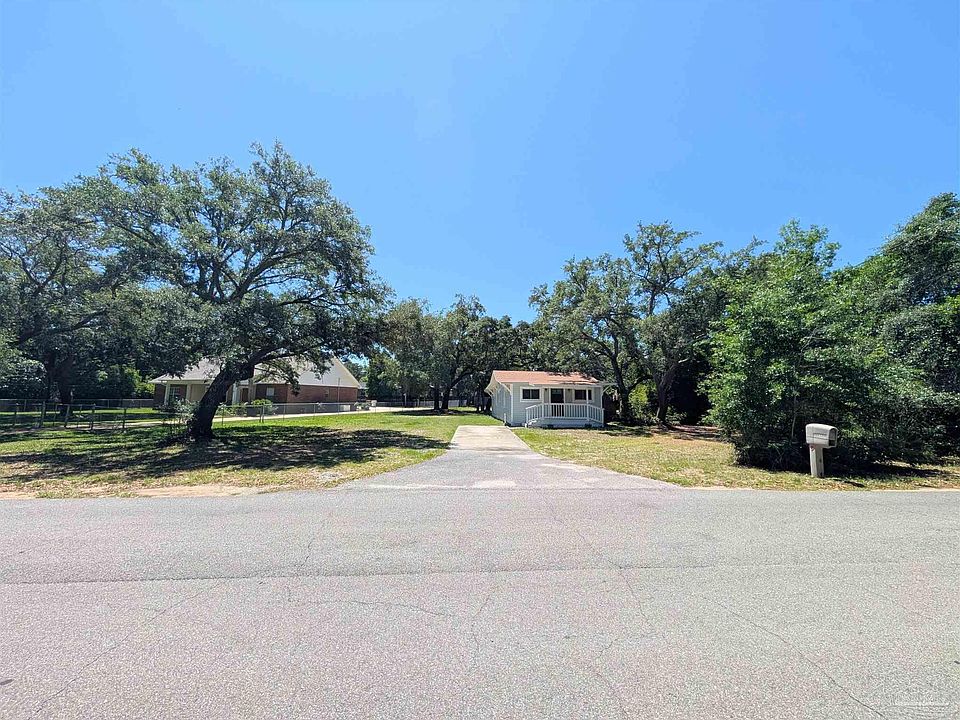 1st image of 4917 Hickory Shores Blvd