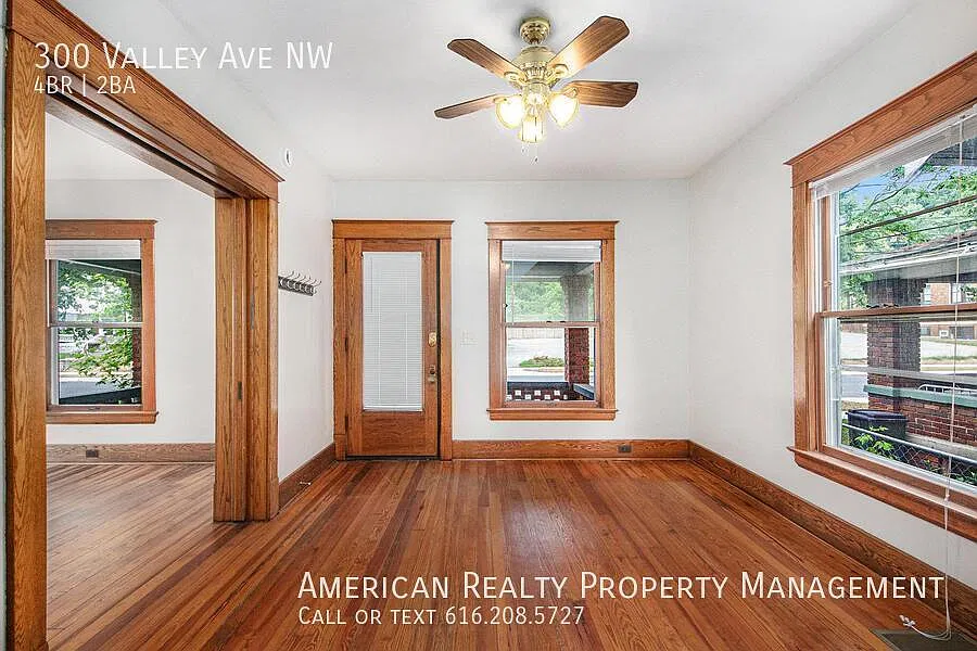 4 bed, 1360 sqft, $2,600 — Photo 2