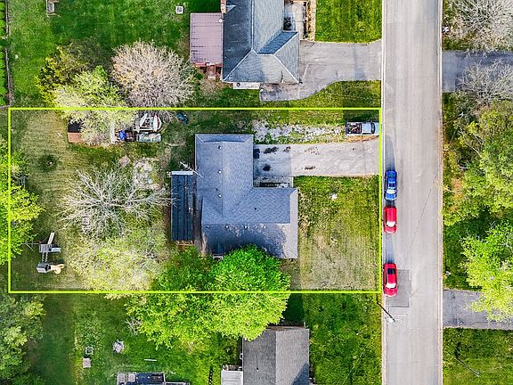 2nd image of 206 Hilltop Dr