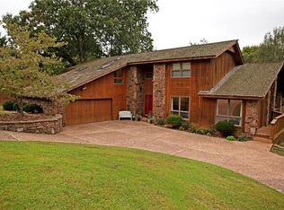 1409 NW 12th St, Bentonville, AR 72712