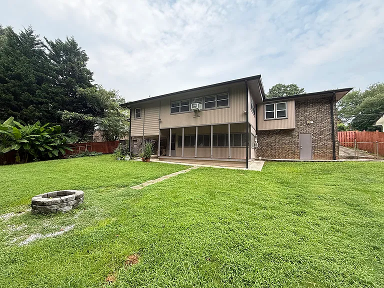 999 Payton Way — Photo 22