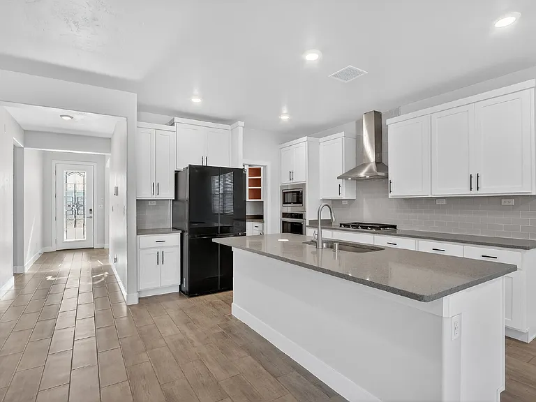 2233 Sandstone Pl — Photo 11