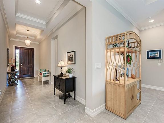 5th image of 235 Maraviya Blvd