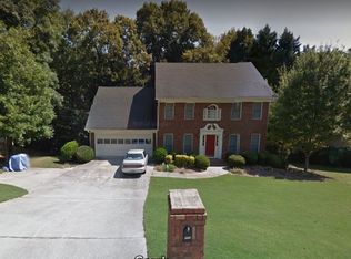 5050 Huntshire Ln, Lilburn, GA 30047
