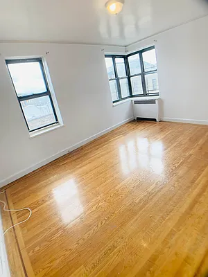 Rented by Prime City Listings LLC | media 4