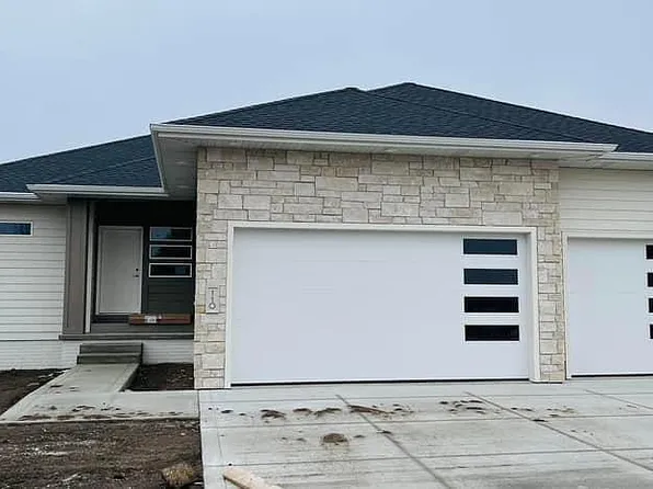 110 Elm St, Sloan, IA 51055